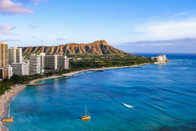King Kamehameha Statue and Iolani Palace